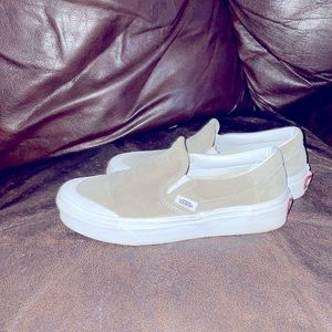 Size 5 woman’s Vans. Grayish Beige color. Worn two times for a school play.